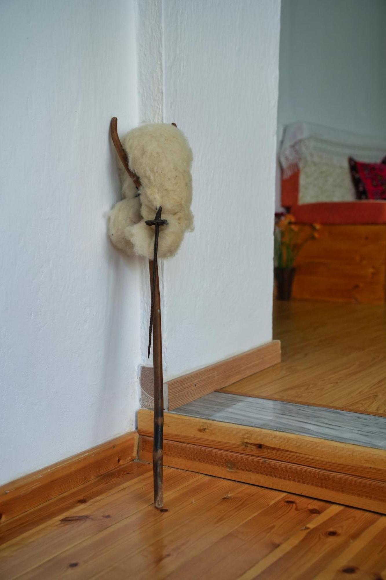 Guest House Denis Gjirokaster Bagian luar foto