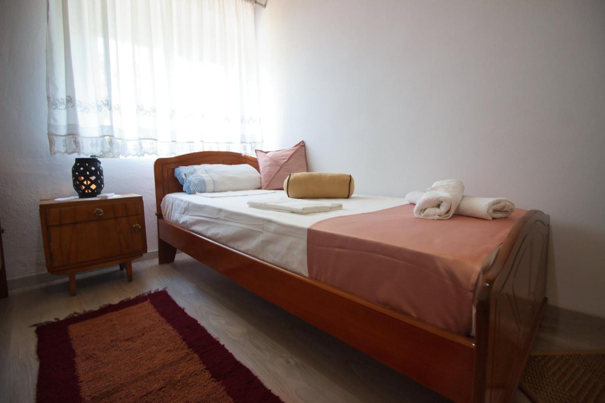 Guest House Denis Gjirokaster Bagian luar foto