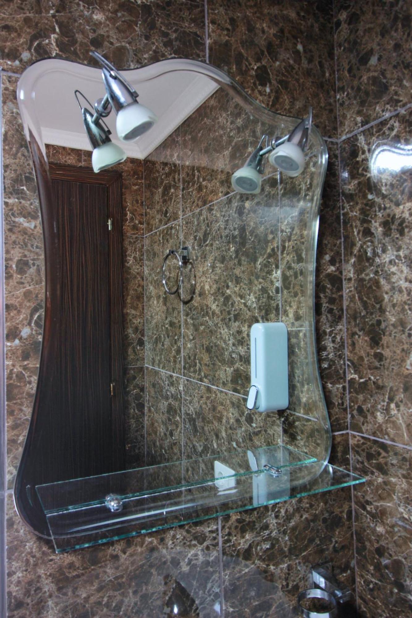 Guest House Denis Gjirokaster Bagian luar foto